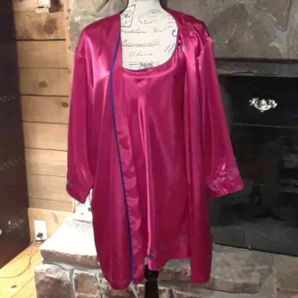 Oscar de la Renta robe & gown set - Picture 1 of 8